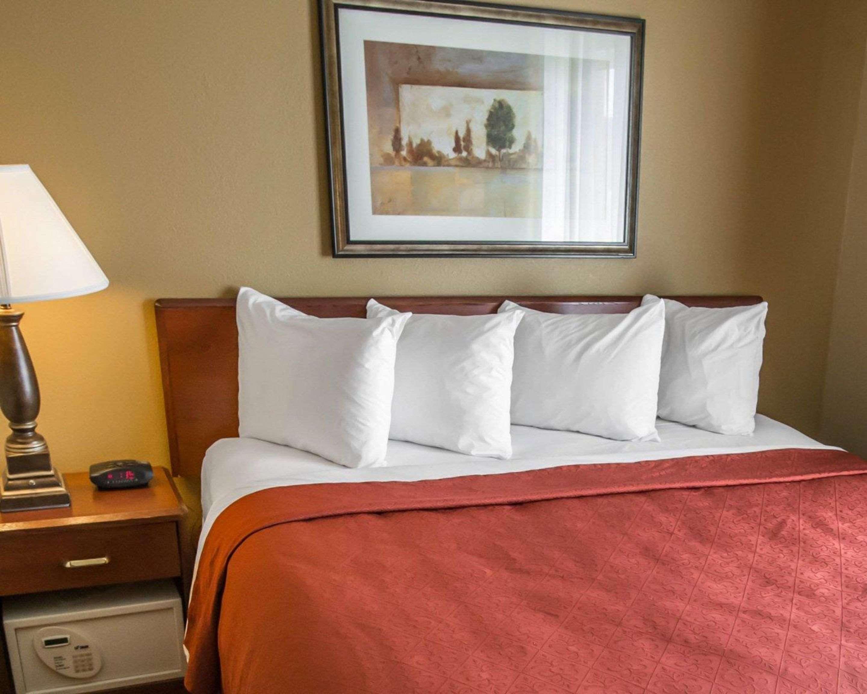Mainstay Suites Joliet I-80 Экстерьер фото