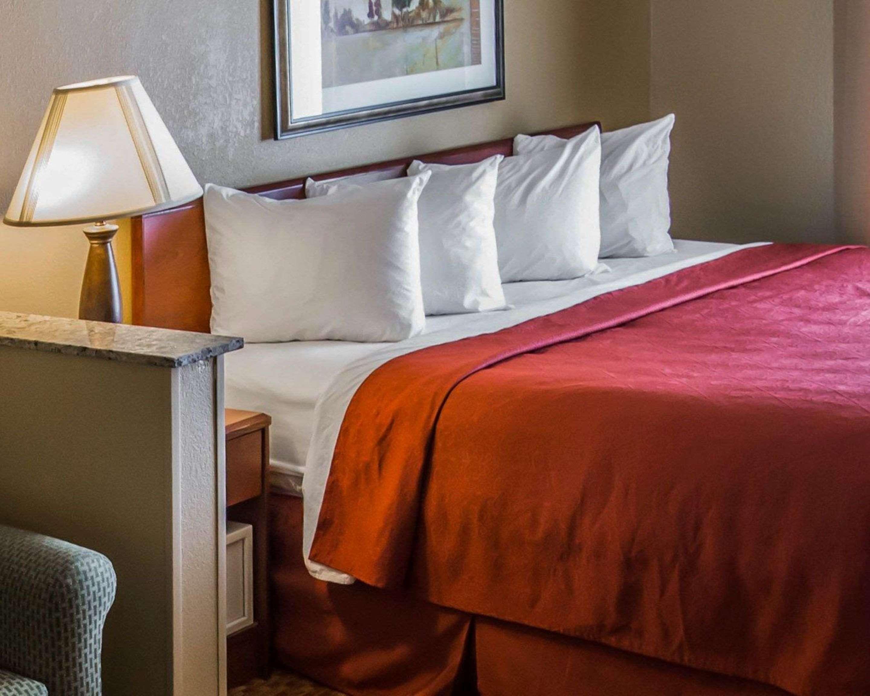 Mainstay Suites Joliet I-80 Экстерьер фото