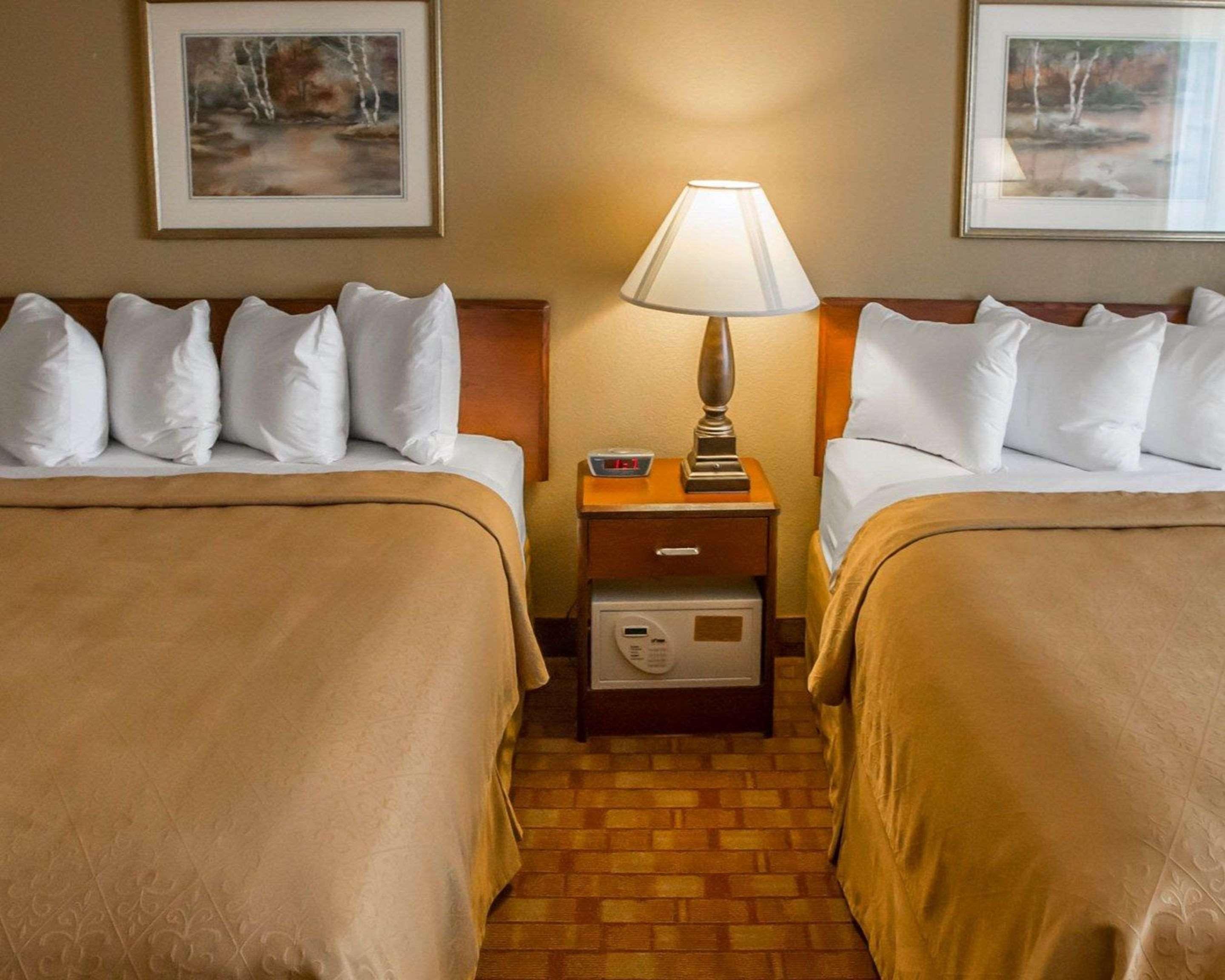Mainstay Suites Joliet I-80 Экстерьер фото