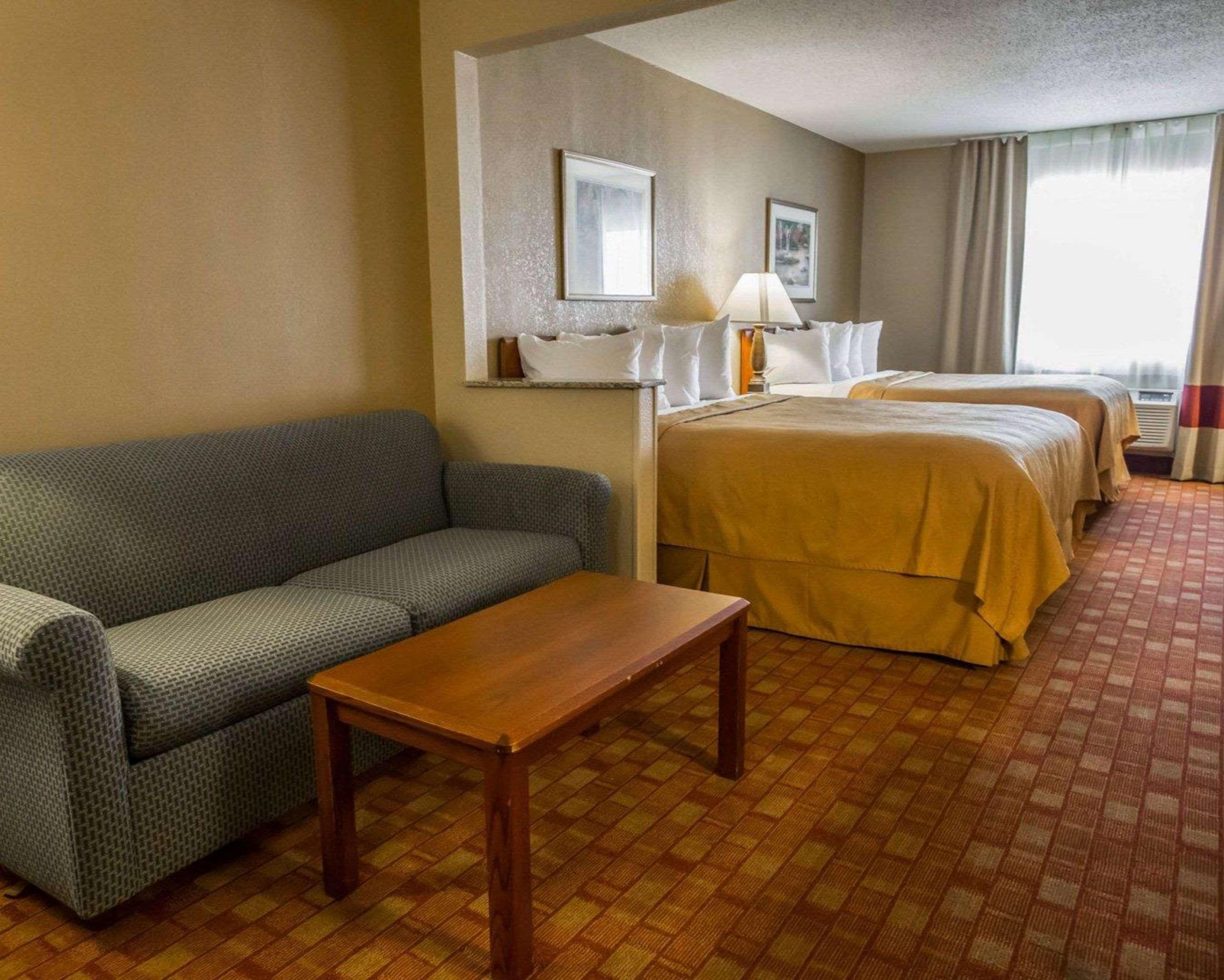 Mainstay Suites Joliet I-80 Экстерьер фото