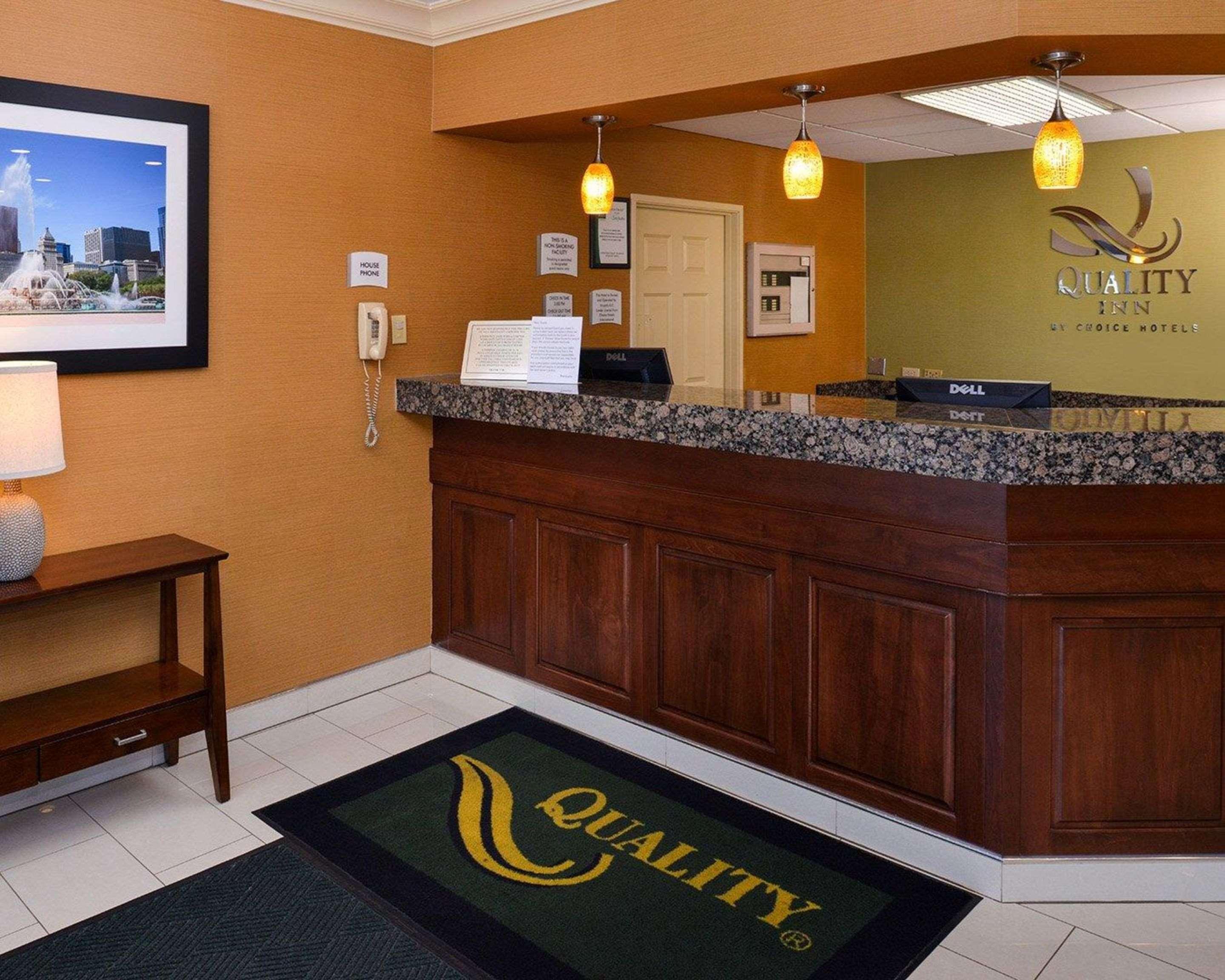 Mainstay Suites Joliet I-80 Экстерьер фото