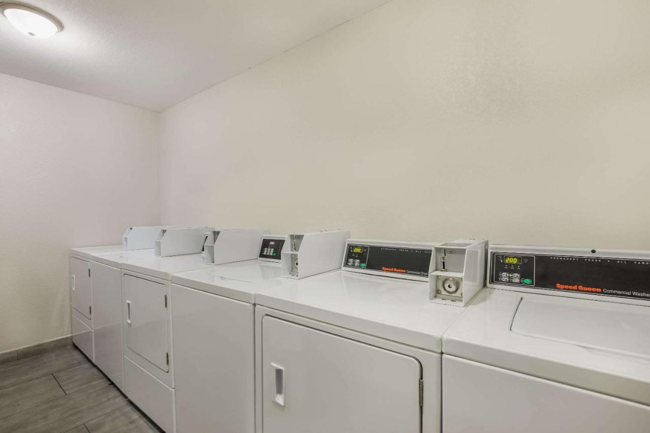 Mainstay Suites Joliet I-80 Экстерьер фото