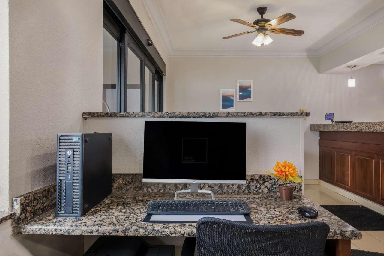 Mainstay Suites Joliet I-80 Экстерьер фото