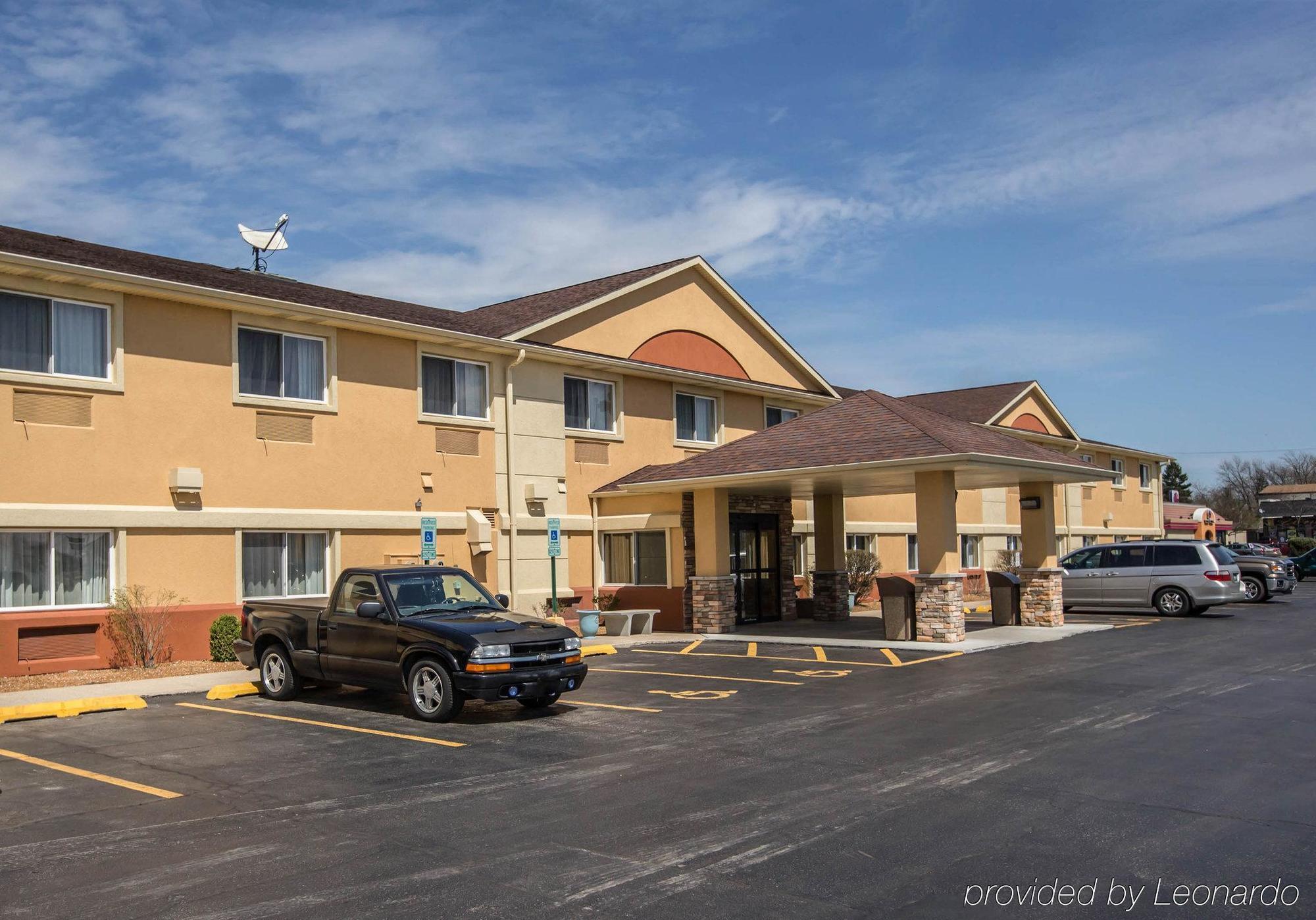 Mainstay Suites Joliet I-80 Экстерьер фото