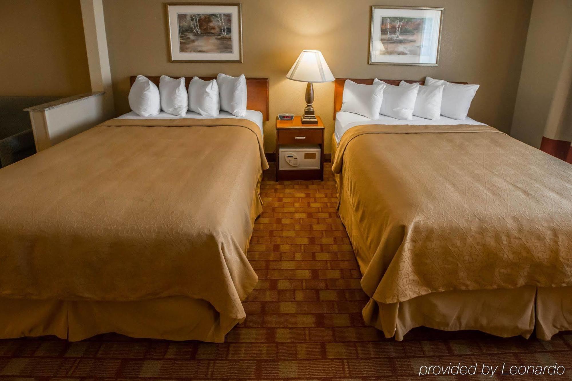 Mainstay Suites Joliet I-80 Экстерьер фото